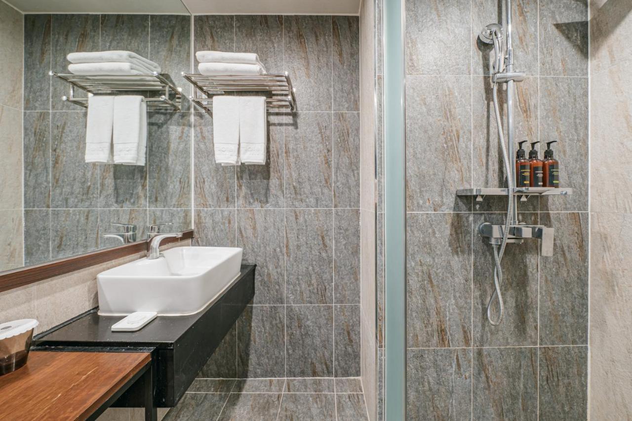 Hotel With City Jeju Ngoại thất bức ảnh