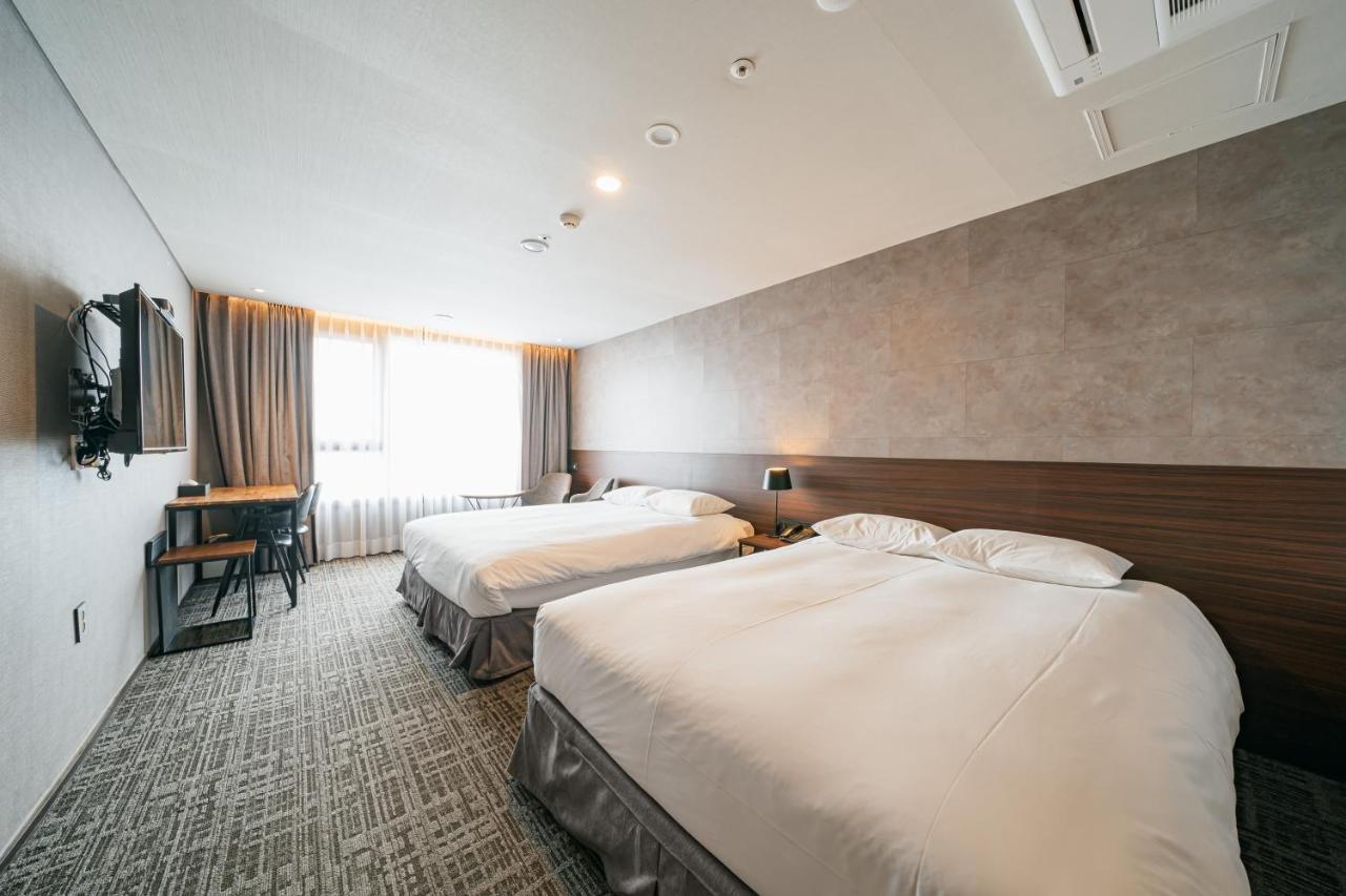 Hotel With City Jeju Ngoại thất bức ảnh