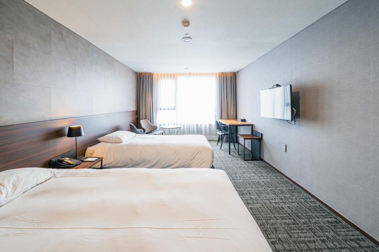 Hotel With City Jeju Ngoại thất bức ảnh